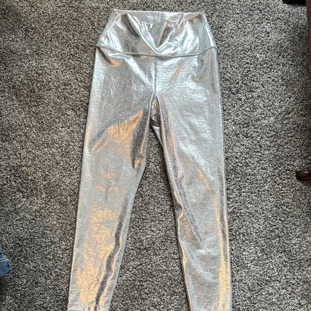Shiny Silver Leggings